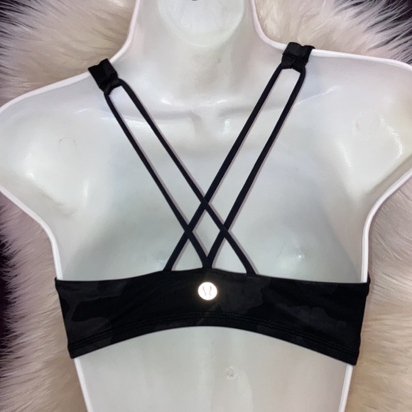 LULULEMON Camo Strappy Sports Bra Top 6 - Picture 3 of 10